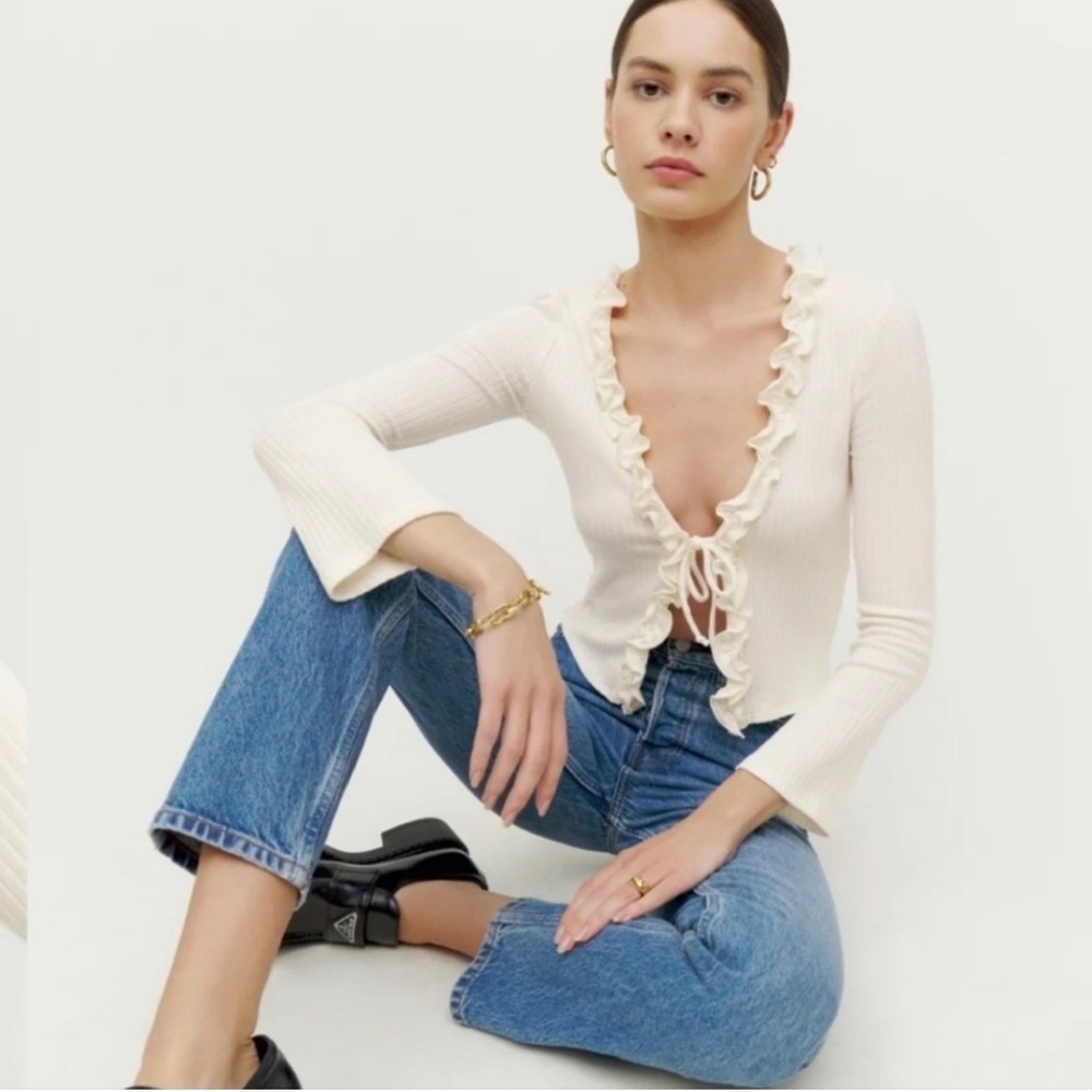 Reformation Gellar Ruffle Knit Top XS Ivory Tie Front Bell Sleeve Ribbed Girly